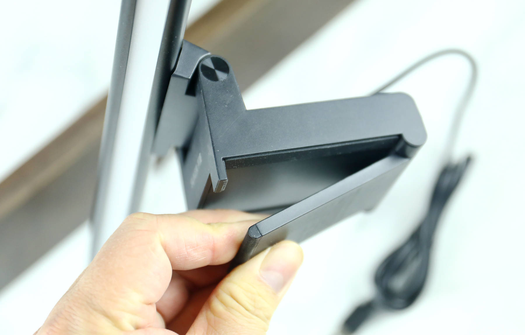 书客SKR2屏幕挂灯图文评测:从开箱到实用,每处细节都藏着贴心