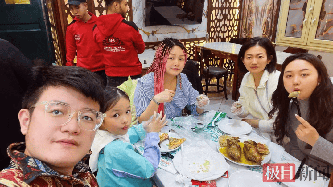 图片[3]-9岁中国女孩在埃及为朋友霸气维权，获百万网友点赞 -华闻时空