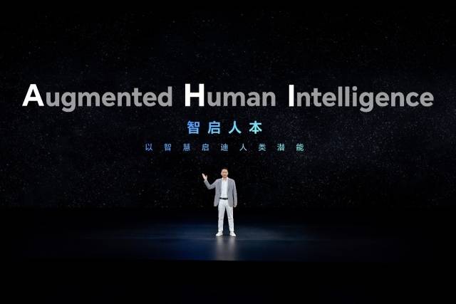 跨代领先全满贯折叠旗舰正式发布，荣耀Magic V6售价8999元起