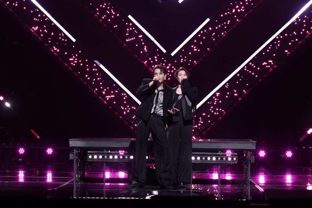 灼海豚：坐稳音乐这张牌桌封面图