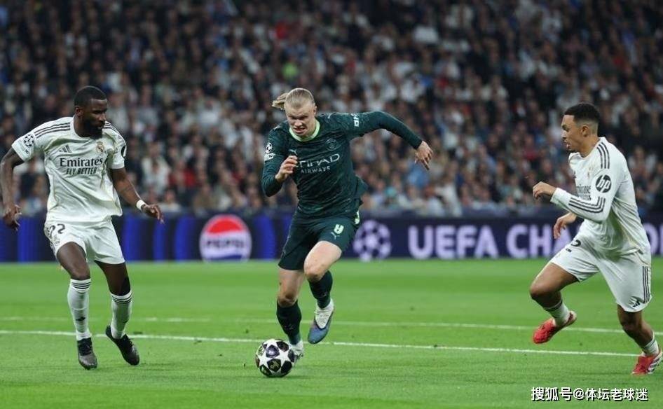 英超耻辱日！2平4负欧冠6郎1/8首回合无一获胜，谁在裸泳一目了然