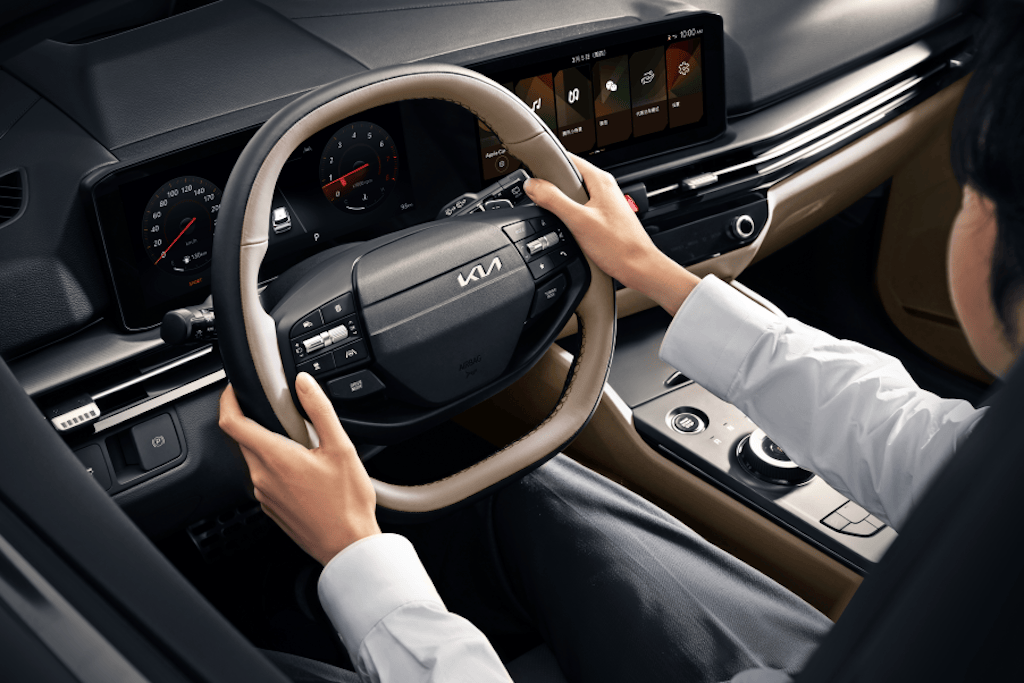 全球800万用户信赖之选 起亚新狮铂拓界诚意上市 全国统一“焕新一口价”10.99万元起2510.png