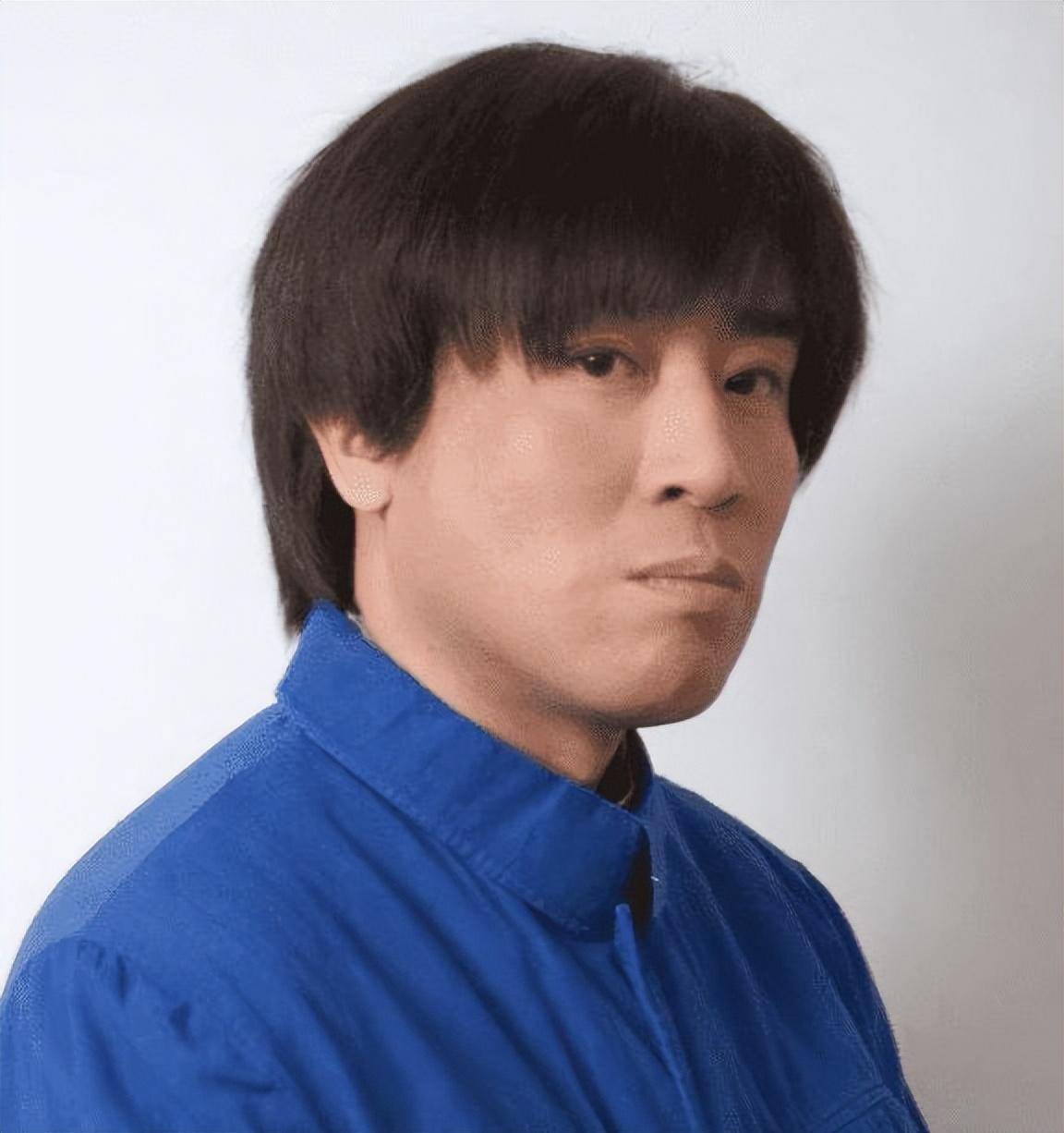 于和伟3岁丧父吃姐姐奶水长大成名后为8个哥哥姐姐买房