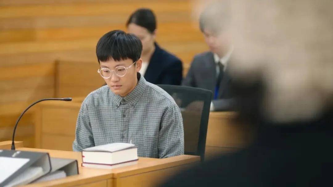 「高成彬」是一位問題少年。(影片截圖)