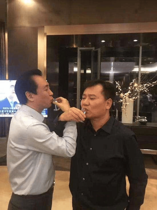 张近东个人资产处置_苏宁易购张近东债务重组_公司债务转让