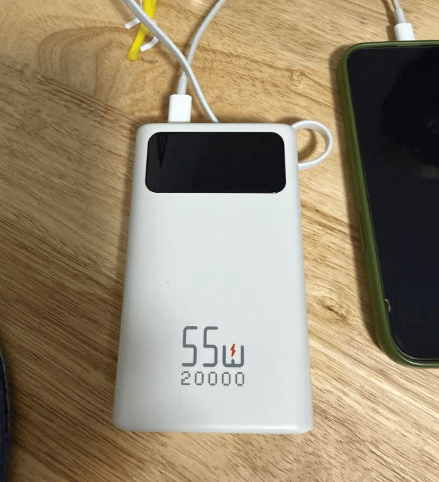 充电宝2w好还是1w好？充电宝哪个品牌比较好？手把手教你挑选到安全好用的充电宝