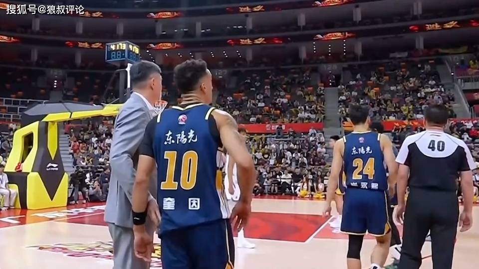 广东vs江苏12人名单：王少杰复出 杜锋新赛季首次完整阵容排兵布阵