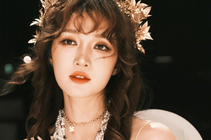 孟佳自曝看秀被保安拦：定是自身不足站得不够高，励志继续奋进