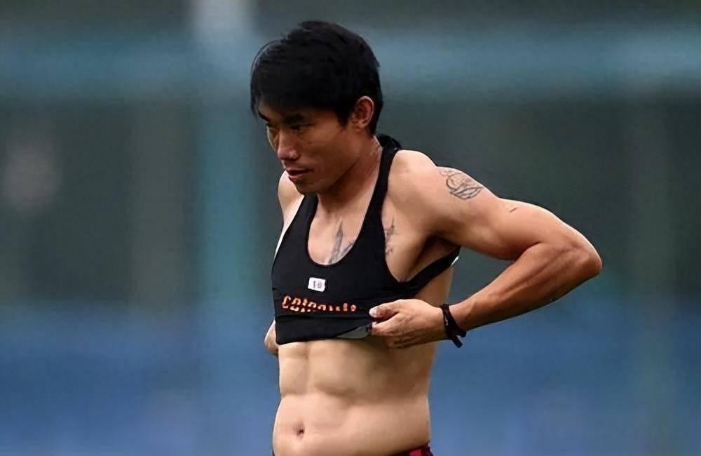 郑智生死劫：亚洲足球先生扛不动保级队，魔鬼赛程只剩1个月自救？