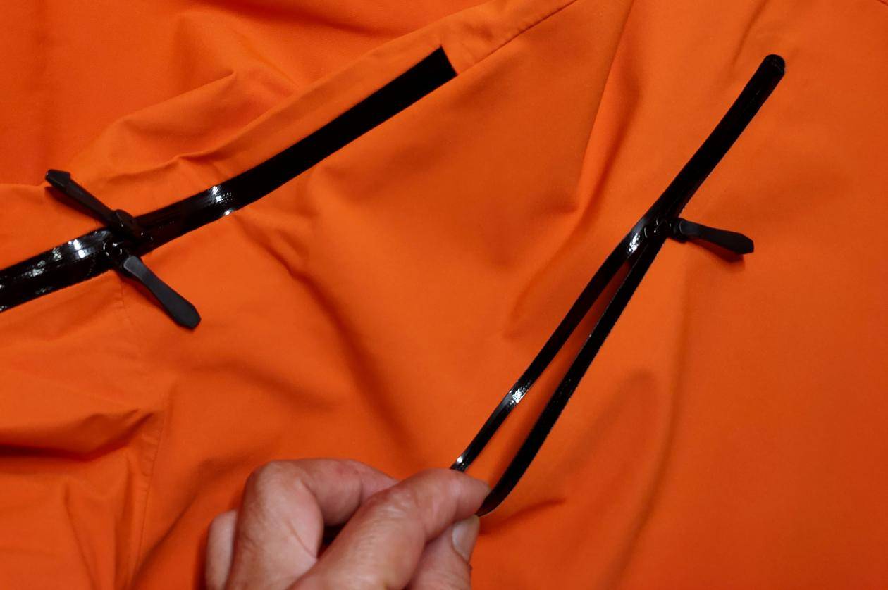 重装越野7防Vbrex冲锋衣测评：罕见平价却死磕专业发烧性能而爆火