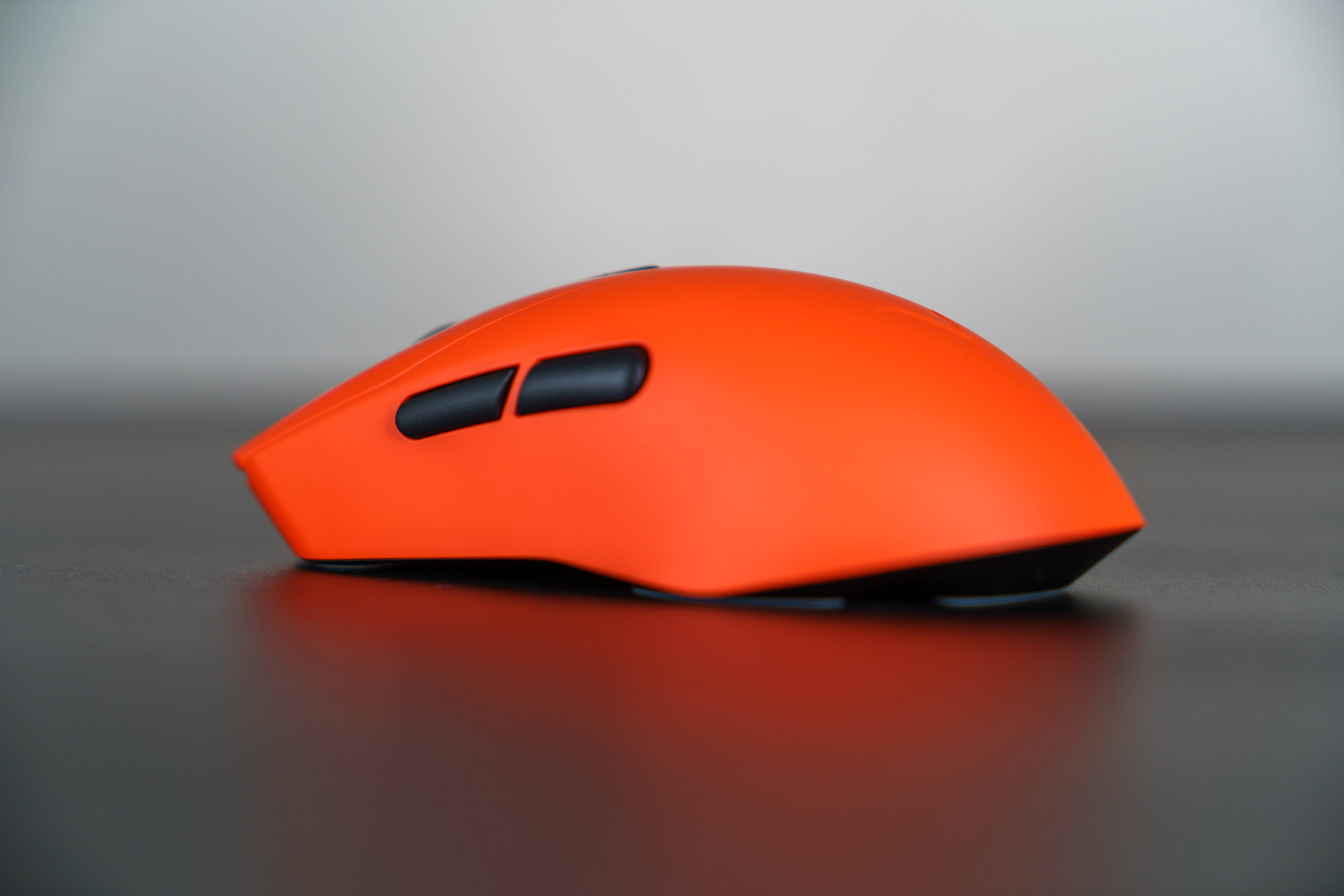 这个鼠标的颜色也太帅了吧!雷柏VT二代VT9焰影橙配色版体验分享