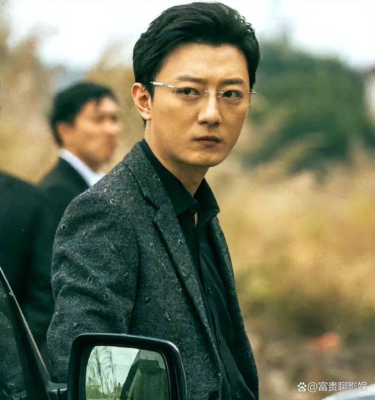 同样凭狂飙爆红张颂文扎根剧组苏小玎却败光观众缘演员和网红的