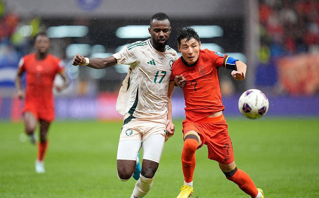 武磊接班人浮现，连续两场国家队比赛均有精彩表现，球迷期待中国足球新崛起