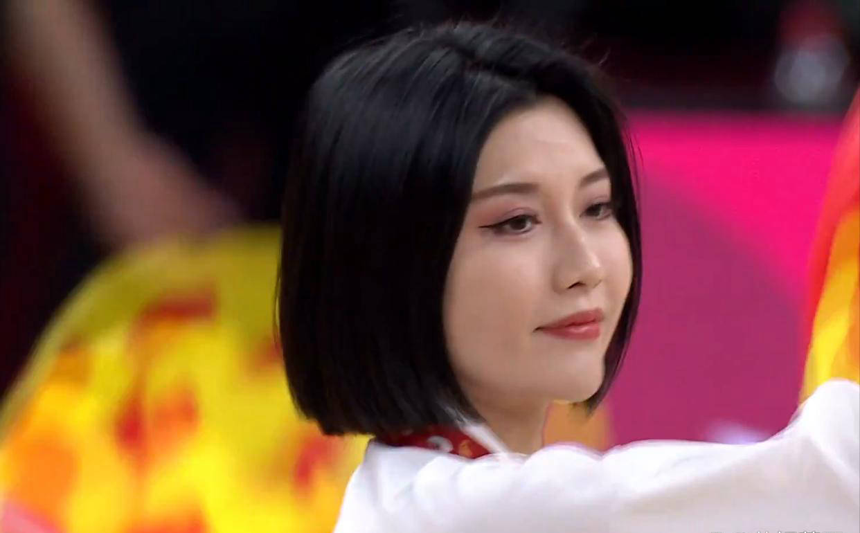 WCBA季后赛精彩继续：江苏锁定四强，刘禹彤双双空砍，王思雨助四川晋级