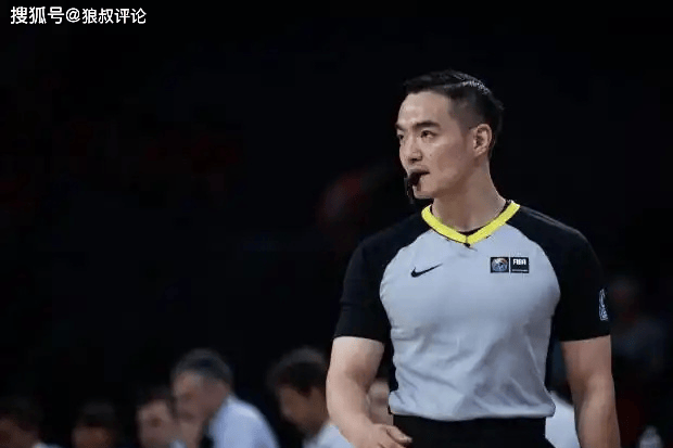 权威代表！中国裁判高昳杰和孙健入选26年9月女篮世界杯裁判名单