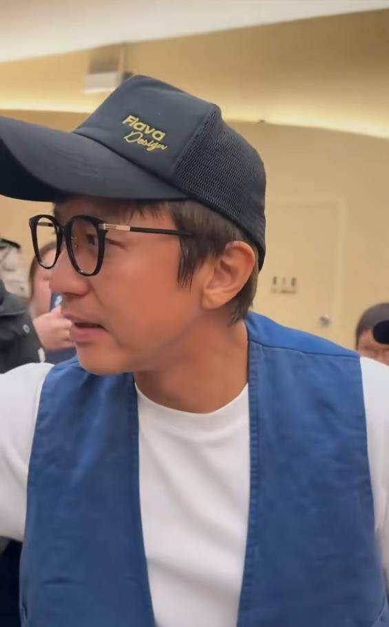 Angelababy邓超去看陈赫话剧插图5