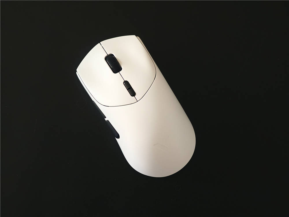 雷柏VT7 Ultra星闪版：双8K+5G同源抗干扰+215小时续航，打造全新电竞体验