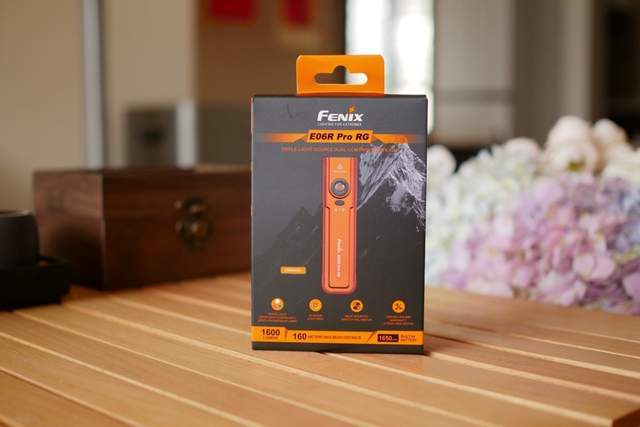 菲尼克斯E06R PRO RG手电：高性能三光源双控，探索光的无限可能