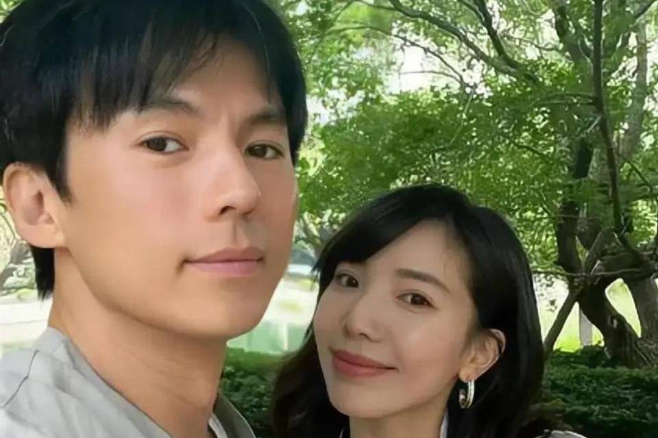 张婉婷揭秘宋宁峰财务习惯：年入十万全数上交 借款事件另有隐情