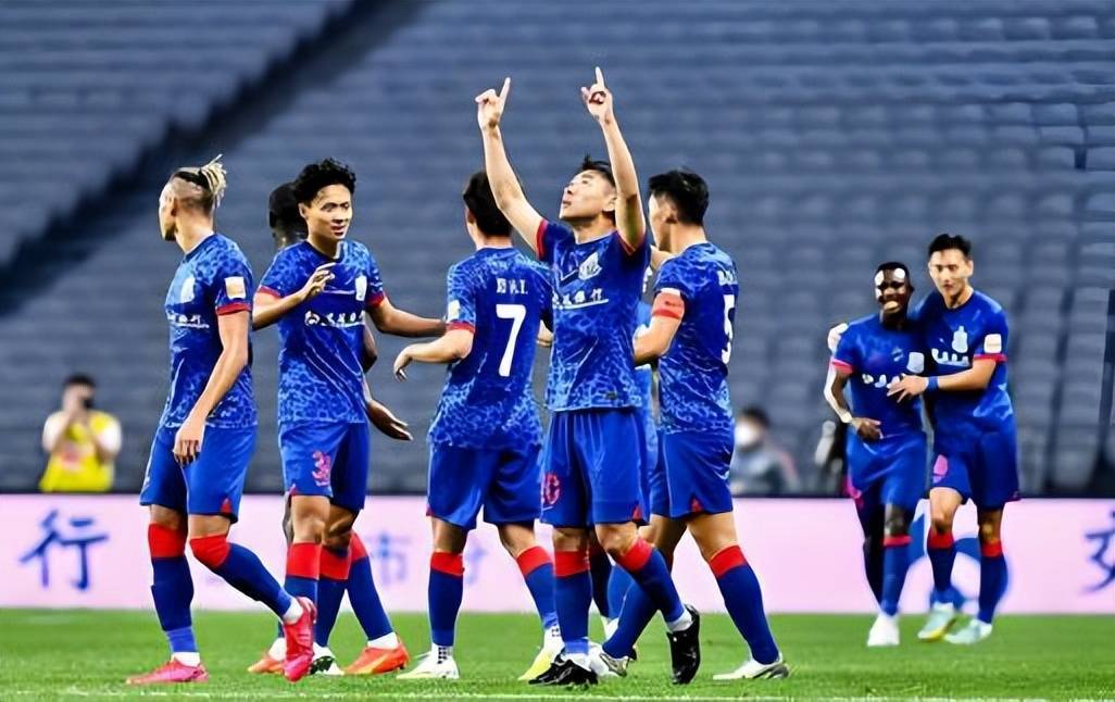 国足又一位新归化热门人选官宣敲定！已在联赛中6场进7球，值得期待