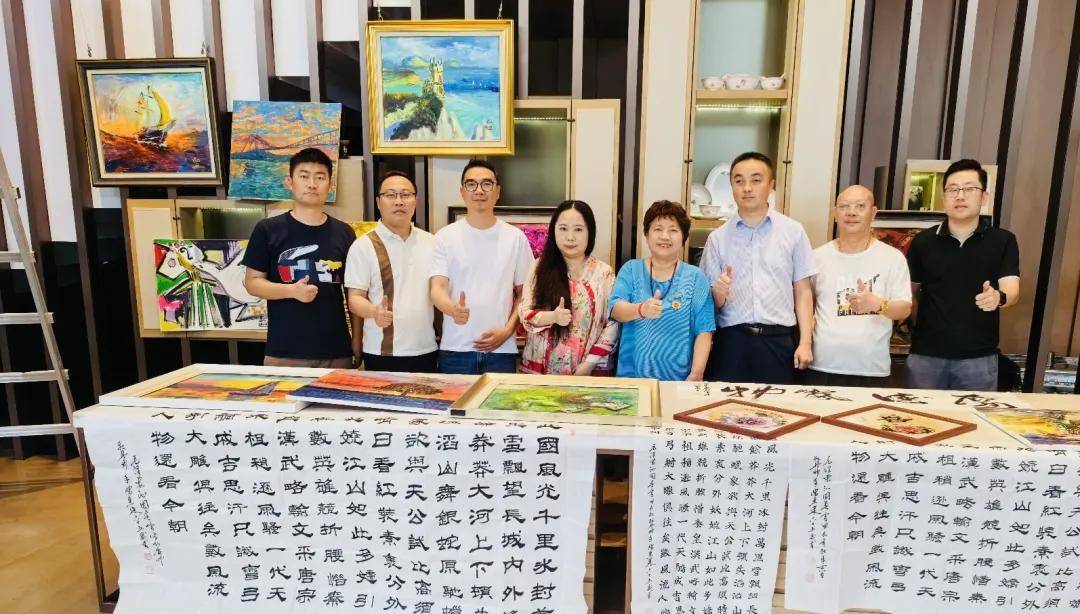 高承远对话招丽丽与陈惠莲：牡丹与色彩的世代交融(图4)