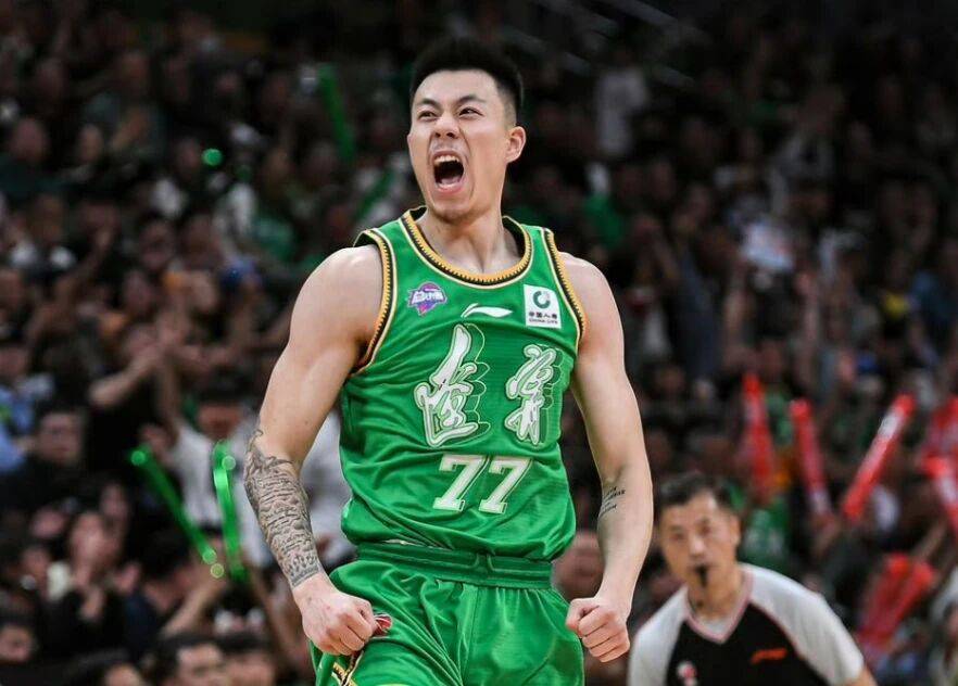 CBA最新消息！杜锋成困难专业户，上海两外援恢复不达预期，辽媒曝张镇麟转会内幕