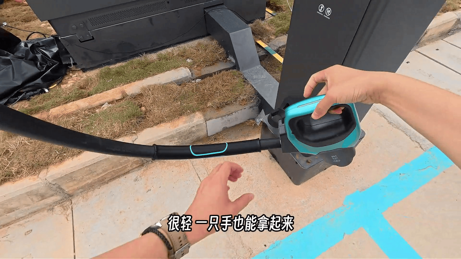 全球海拔最高！比亚迪把闪充站建到了珠峰脚下，2026年目标20000座