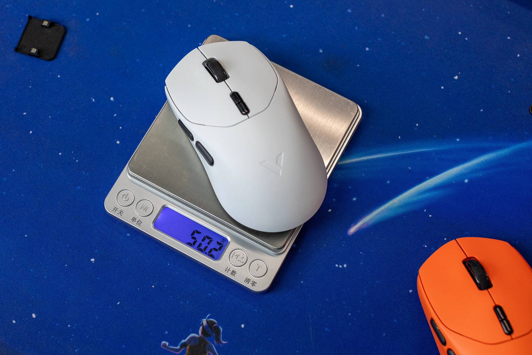 雷柏VT1/VT1MAX拆机实测，这49克分量里藏着哪些值得玩味的细节