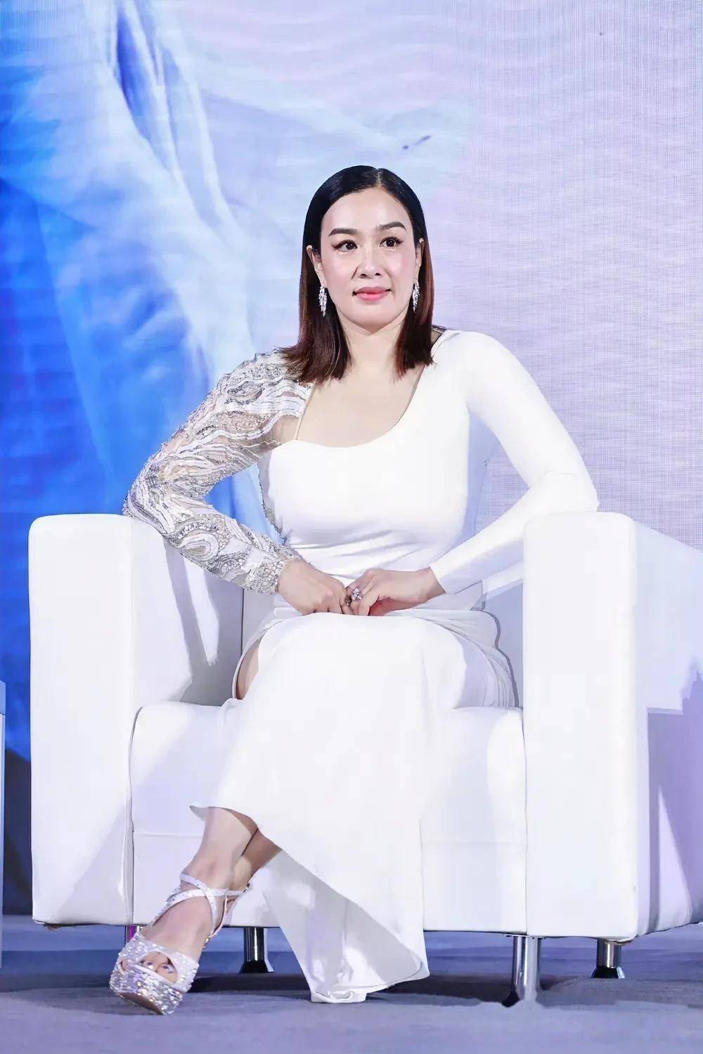 “少女胯”和“妈妈胯”长啥样？是什么把胯“撑”开了？