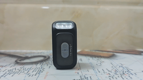 Fenix E04R体验:300流明加红蓝闪,87小时长续航,小身材真大本事