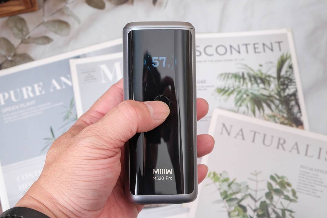 米物能量柱Pro体验：120W小米秒充+100W笔记本快充，一个顶三个