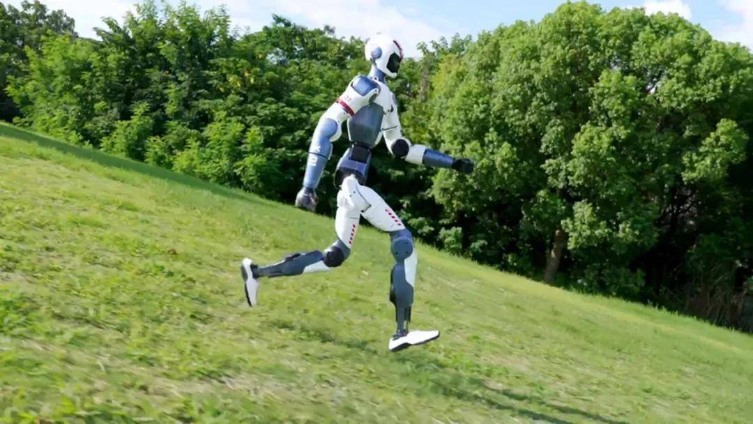 68亿电网大单背后，人形机器人进电网是风口还是泡沫？(图4)