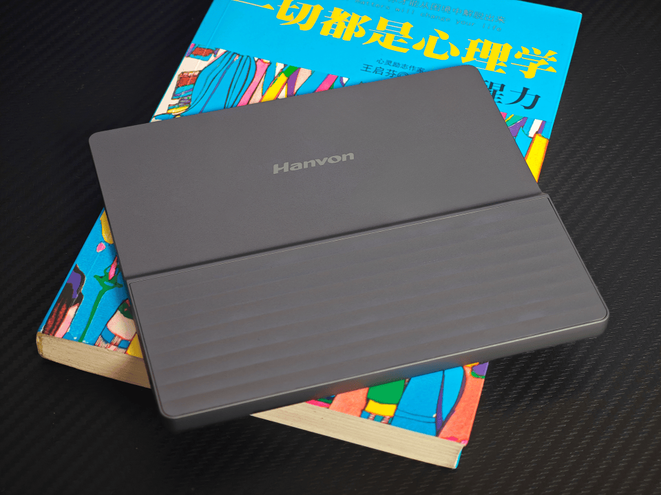 国产电纸书开创者的彩色电纸书答卷：汉王Clear7C彩墨阅读器实测！