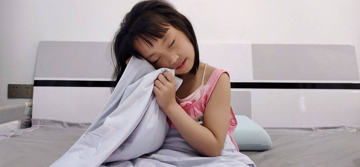 每晚深睡 凉感溜溜被4.0Pro，微孔透气不闷汗，凉而不冰裸感更清爽！