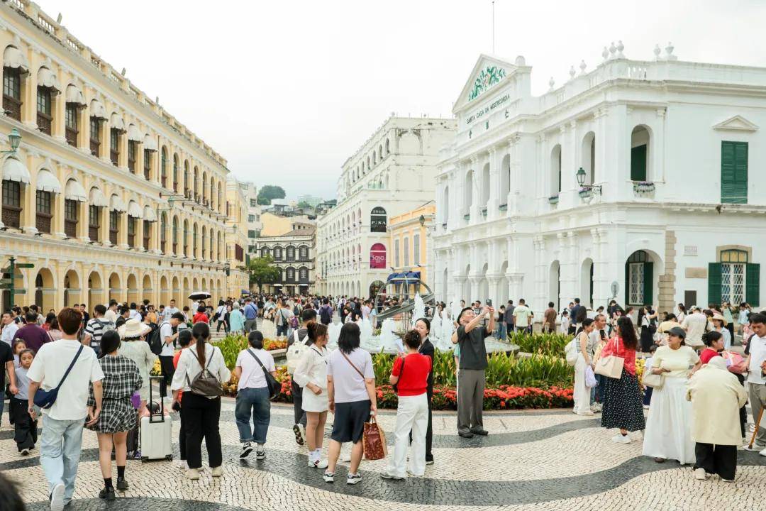 五一长假期 内地入境澳门旅客创单日新高，较去年同期上升2.7%(图3)