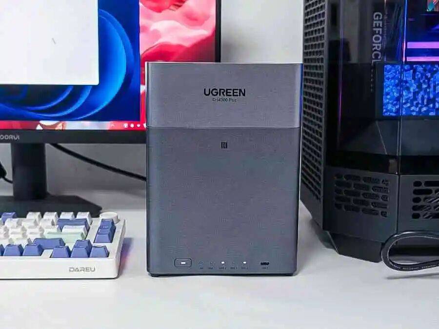 618NAS闭眼抄作业！绿联DH4300 Plus实测，治好我所有存储焦虑