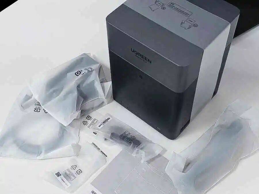 618NAS闭眼抄作业！绿联DH4300 Plus实测，治好我所有存储焦虑