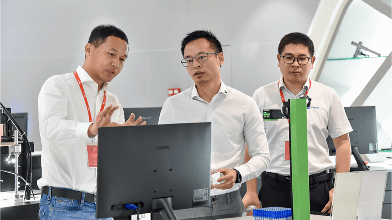 OPT与越疆科技达成战略合作,共拓工业级具身智造新蓝海(图3) OPT与越疆科技达成战略合作,共拓工业级具身智造新蓝海(图3)
