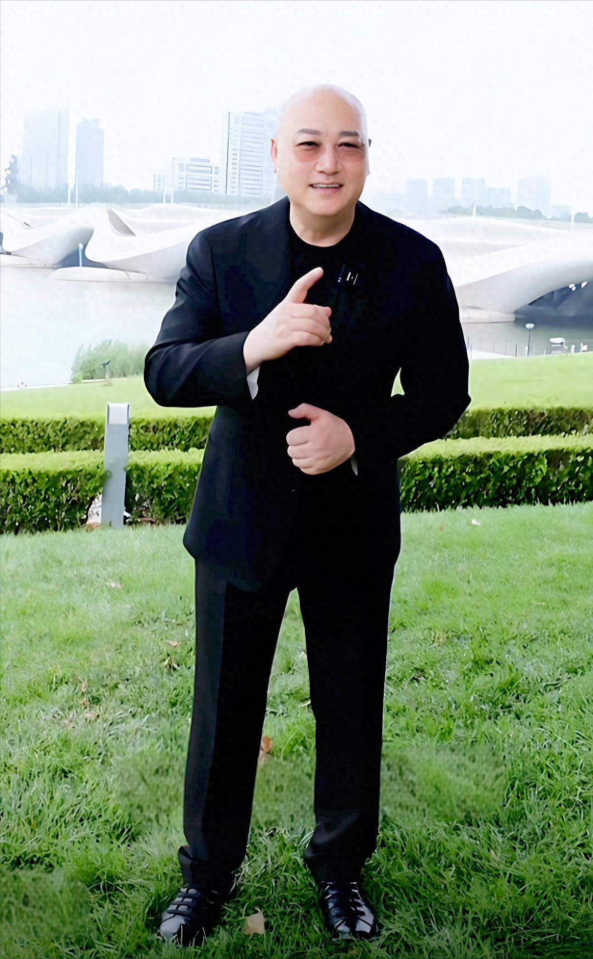 原创            迟重瑞与陈丽华结婚后，姐姐弟弟为什么很少与他来往？