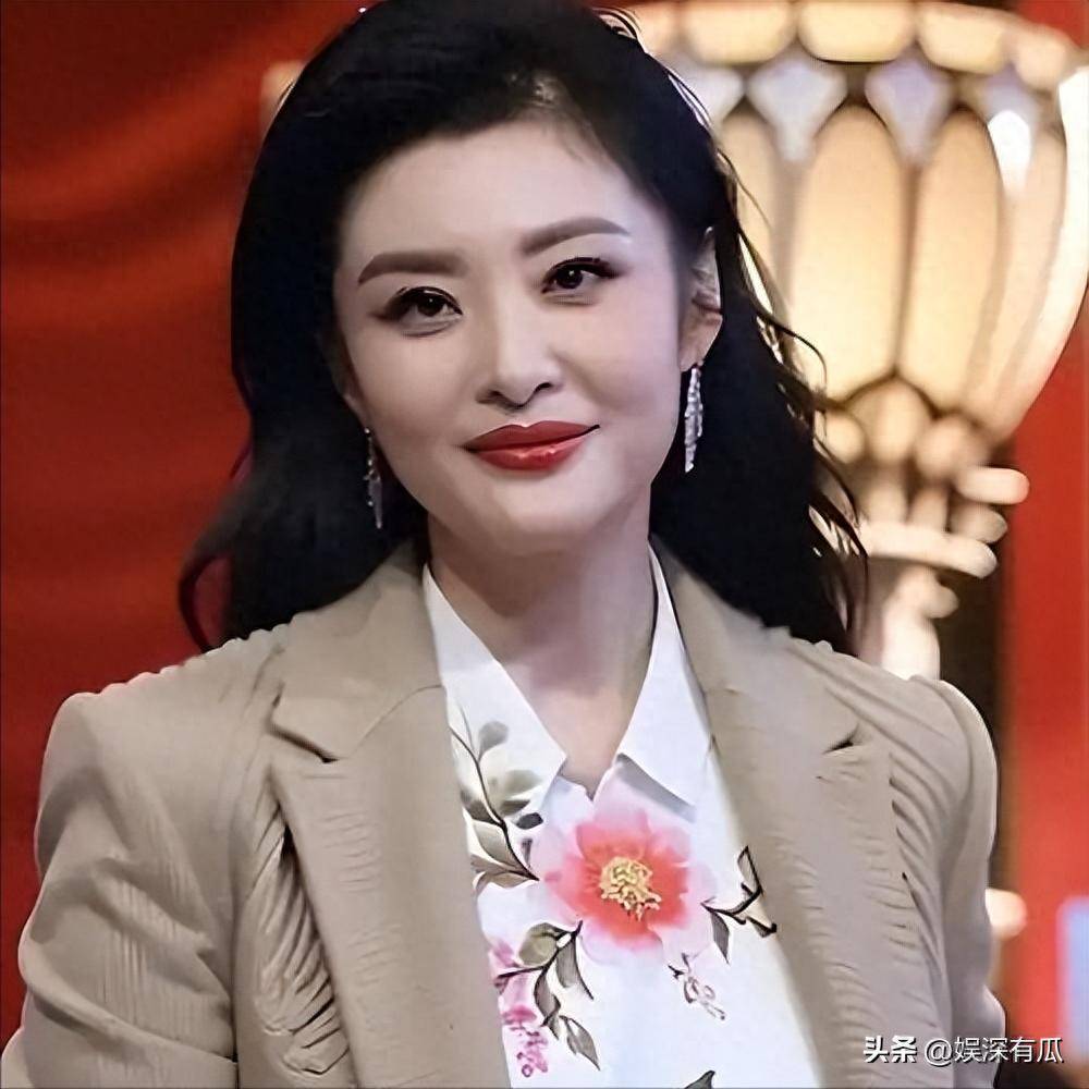 原创            名声最盛时候隐退！周涛袒露离开春晚原因，她和李思思并不相同