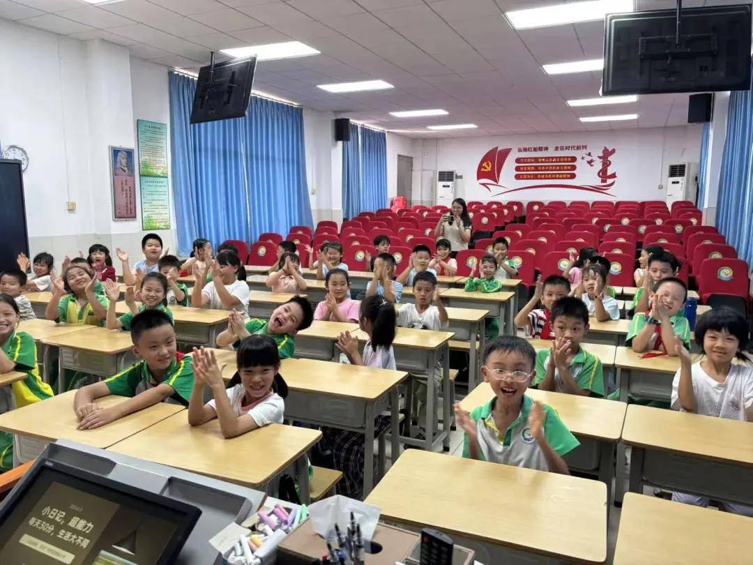 小日记藏着“超能力”财经作家高承远走进广州洛溪新城小学分享写作之道(图3)