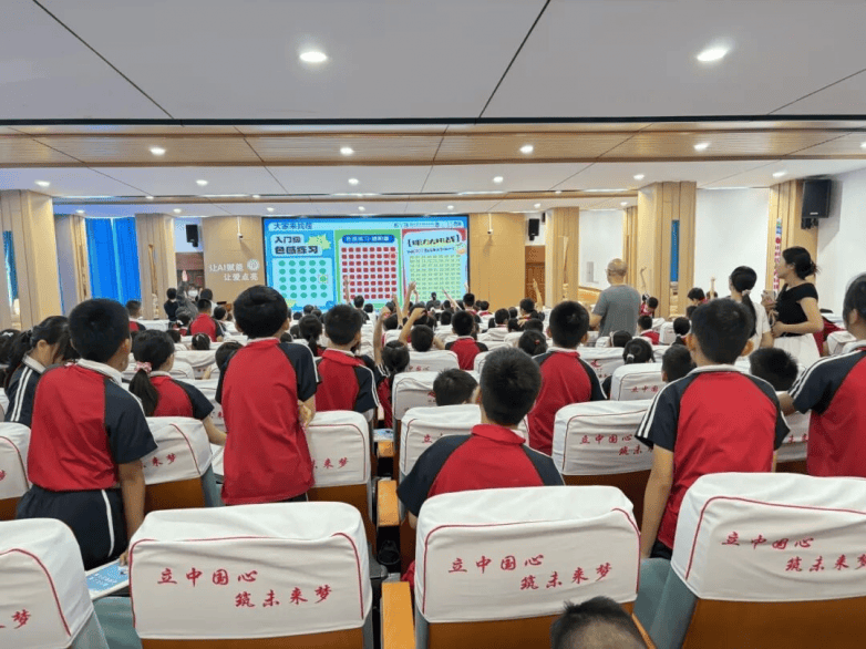 医教协同!佛山爱尔眼科总院携手狮山镇教育发展中心共建近视防控长效机制(图9) 医教协同!佛山爱尔眼科总院携手狮山镇教育发展中心共建近视防控长效机制(图9)