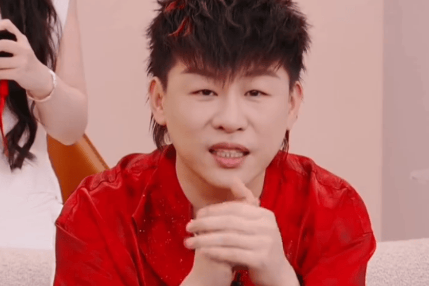 胡彦斌回应被评价“有编曲没嗓子”：我听到这个我很难过封面图