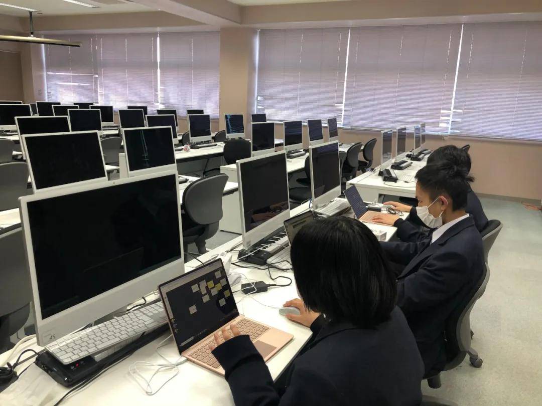 请输入图片描述