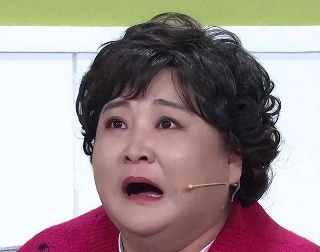 原创            减肥百斤又反弹了？贾玲近况曝光，落到如今这个下场真怪不了别人