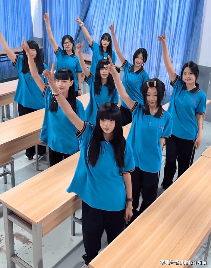 “这仨女生,说话比班主任都好使!”中职女生合照火了,河北ip依旧权威