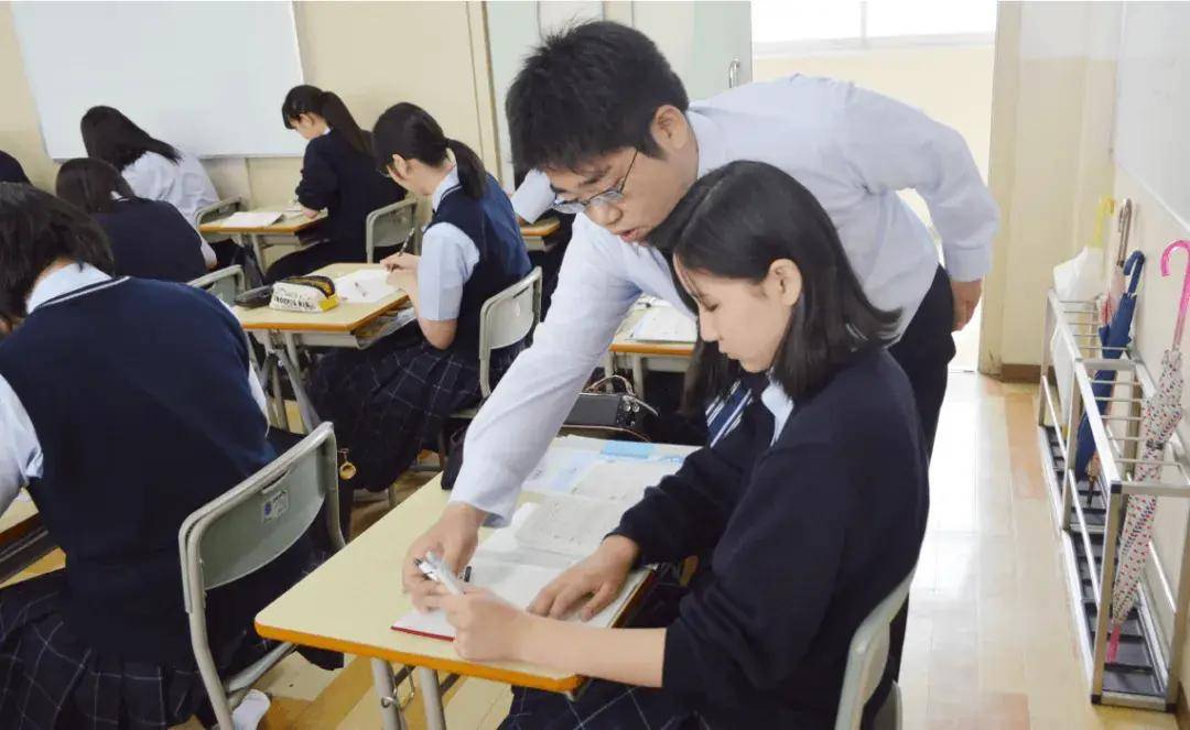 请输入图片描述 请输入图片描述