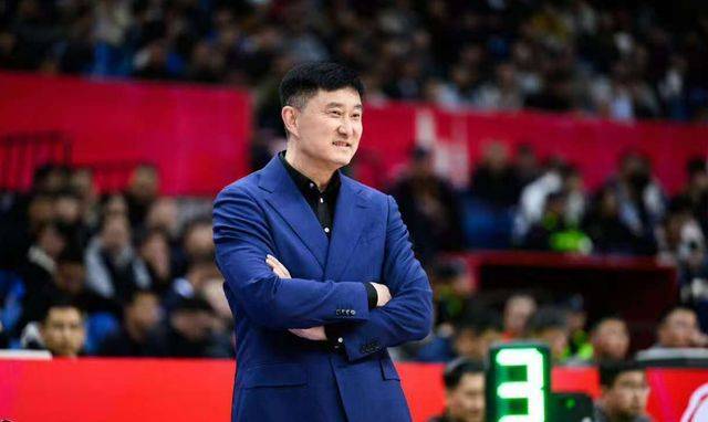 CBA最新消息！曝杜锋离开广东宏远，山西男篮争议后卫离队