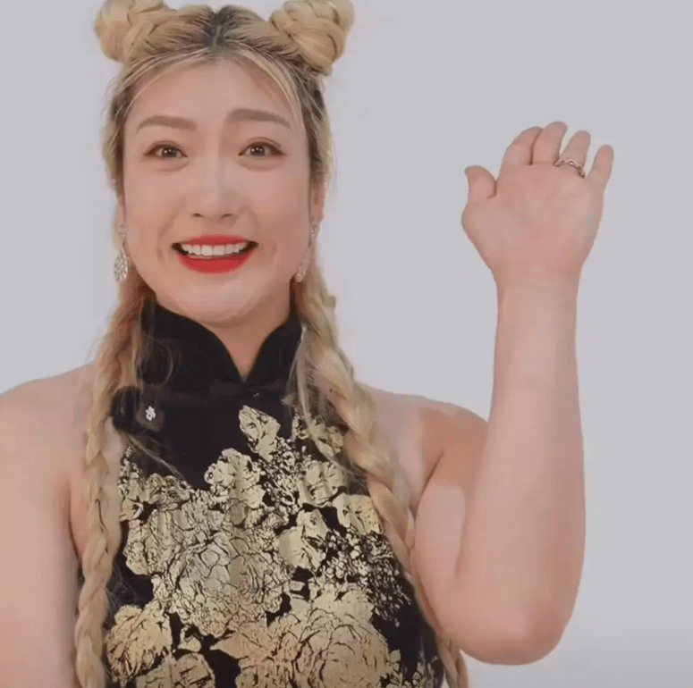 驰援女篮，李梦回归？谁注意她头发颜色和服装，宫鲁鸣看懂