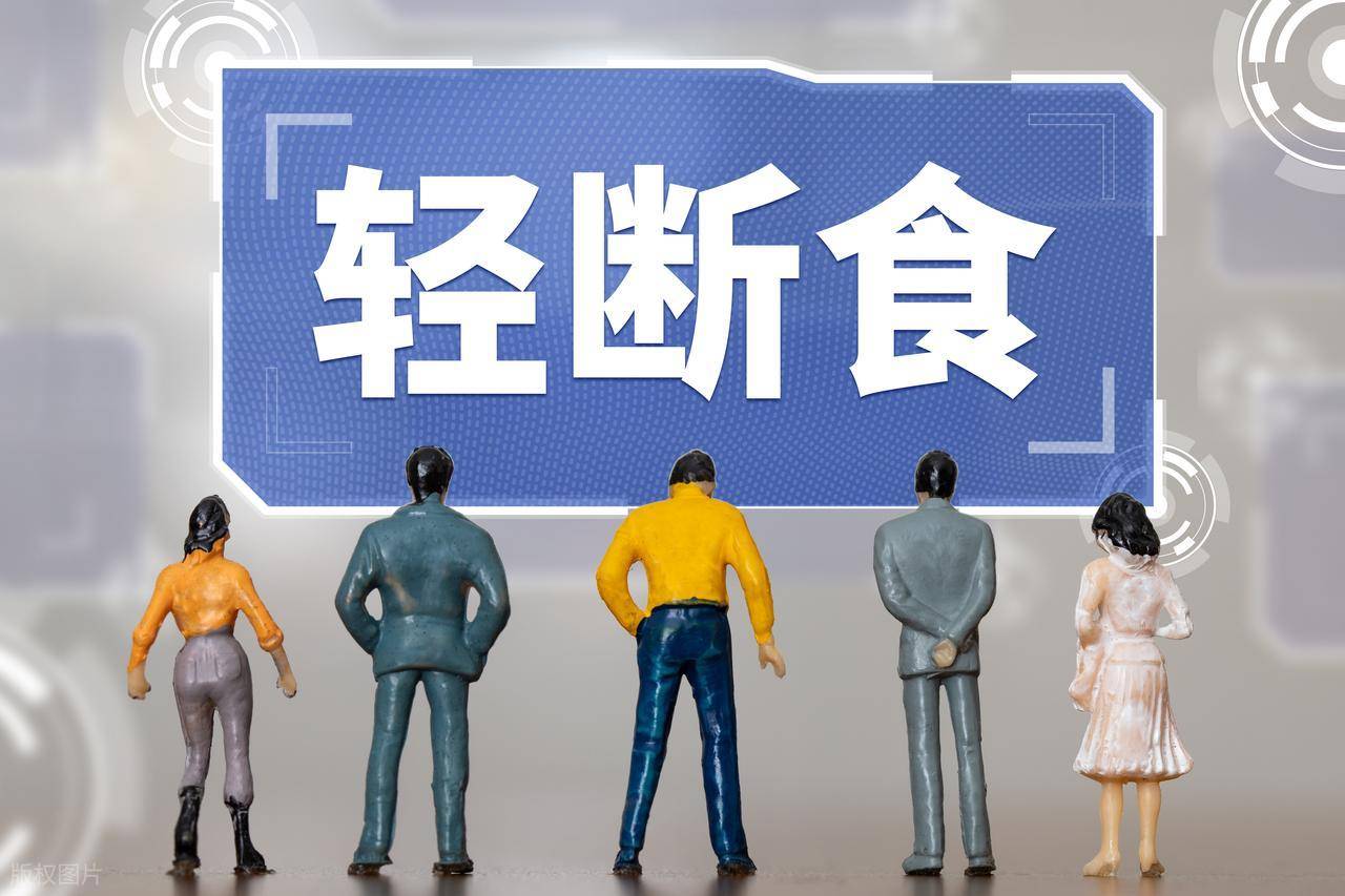 不吃晚饭清血管、降血脂？30年内科医生直言：很多老人做错了